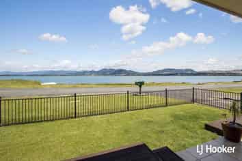 49 Pio Road, Bowentown