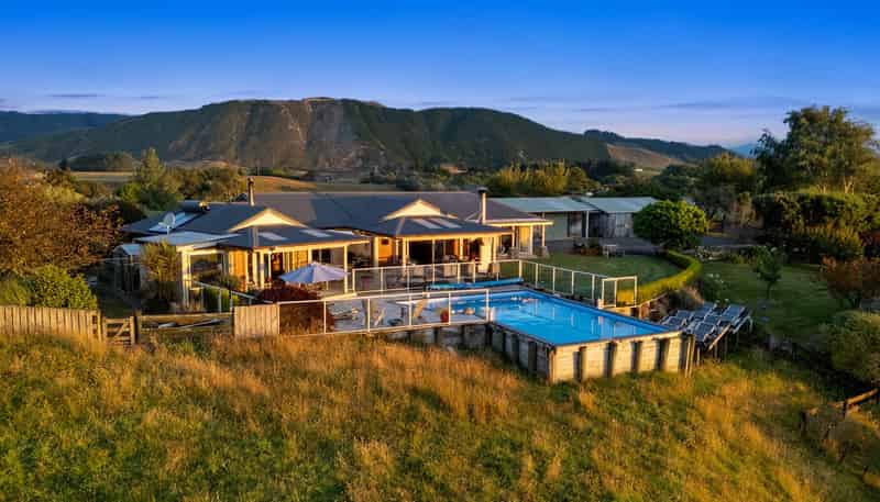 81A Forest Lakes Road, Otaki