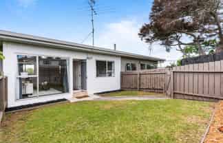 2/174 Birkdale Road, Birkdale