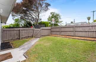 2/174 Birkdale Road, Birkdale