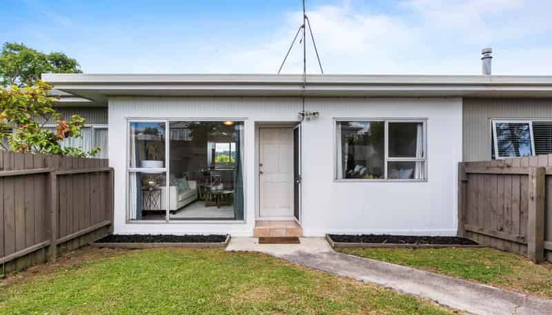 2/174 Birkdale Road, Birkdale