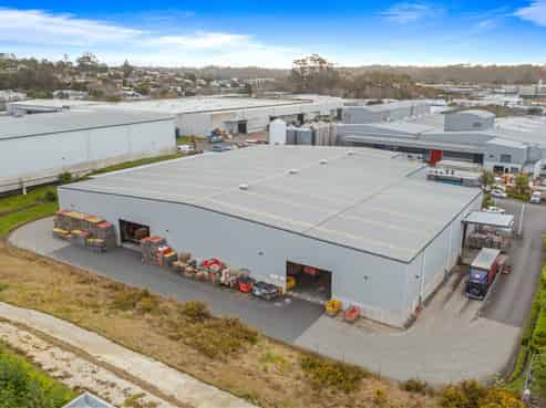 Highly functional industrial facility with scale