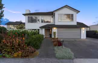 36 Pine Harbour Parade, Beachlands