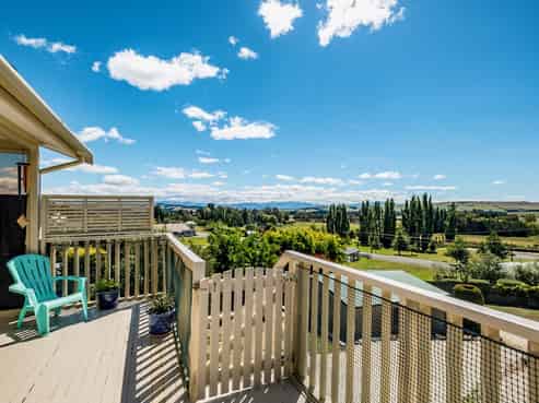 5 Oxford Street, Waikari