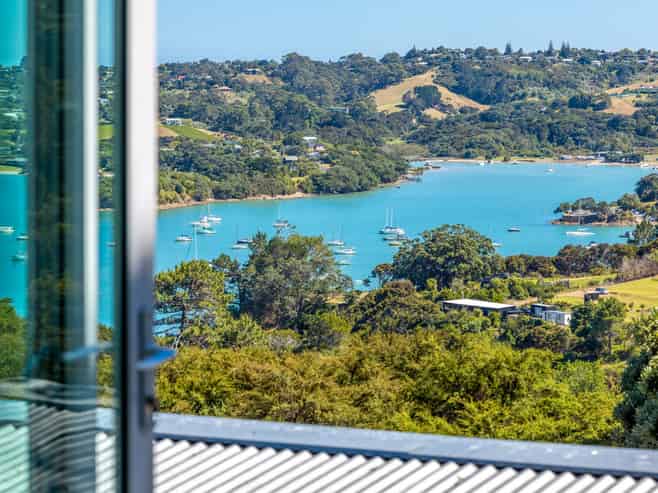 1 Rothschild Terrace, Waiheke Island