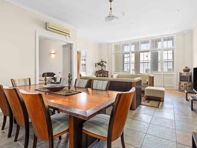 2/1 Emerson Street, Napier Central