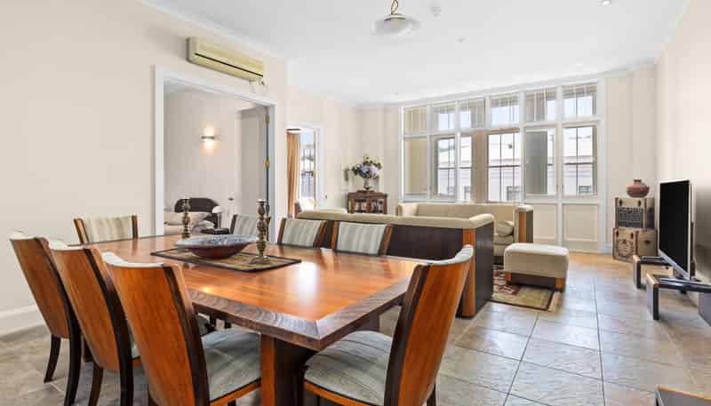 2/1 Emerson Street, Napier Central