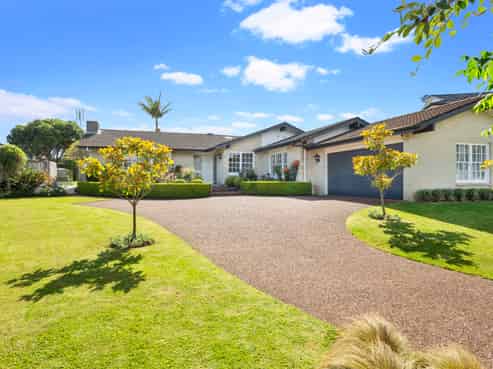 16 Beaconview Rise, Farm Cove