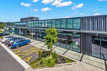 LANDMARK BUILDING IN SILVERDALE SPACES FROM 150M²
