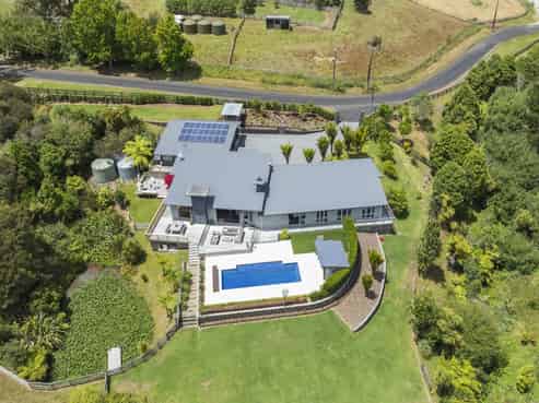 36 Polo Lane, Whitford