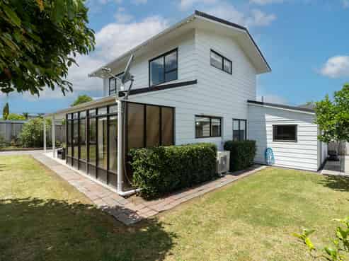 26A Second Avenue, Avenues