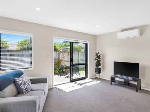 14/3 Georgia Grove, Paraparaumu
