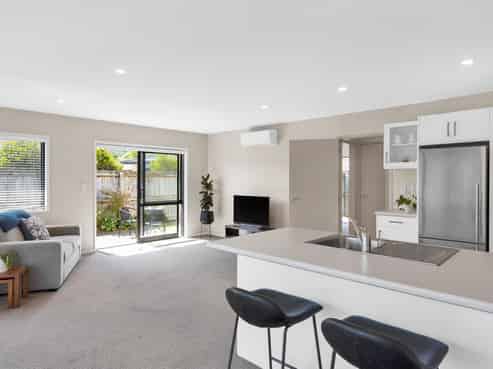 14/3 Georgia Grove, Paraparaumu