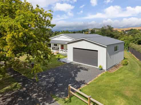 8 Savage Road, Waihi
