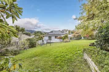 11A Wakefield Terrace, Tawa