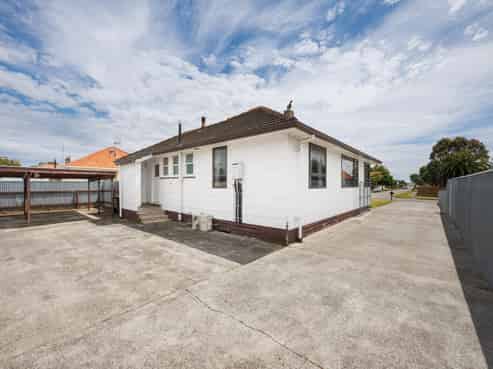 103 Clyde Crescent, Roslyn