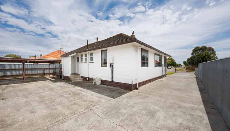 103 Clyde Crescent, Roslyn