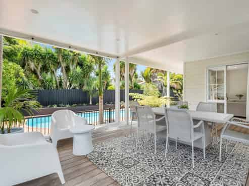 27 Almond Grove, Greenhithe