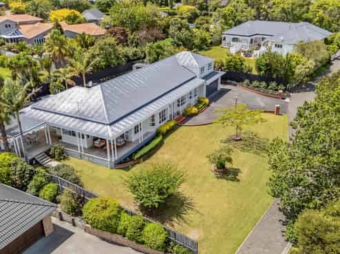 27 Almond Grove, Greenhithe