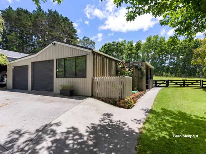196 Blackbridge Road, Dairy Flat