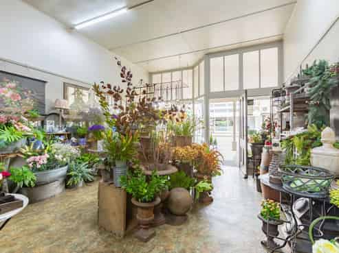 Thriving florist and gift business for sale