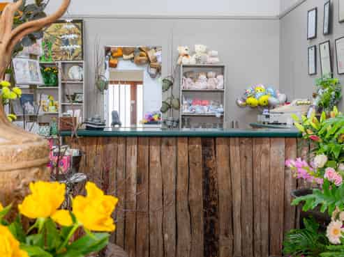 Thriving florist and gift business for sale