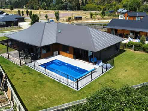 20 Cooper Crescent, Luggate