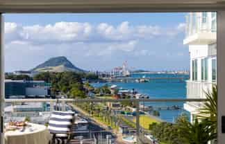 1102/72 Devonport Road (Devonport Towers), Tauranga Central