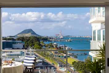 1102/72 Devonport Road (Devonport Towers), Tauranga Central