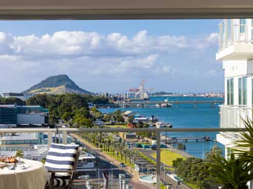 1102/72 Devonport Road, Tauranga Central