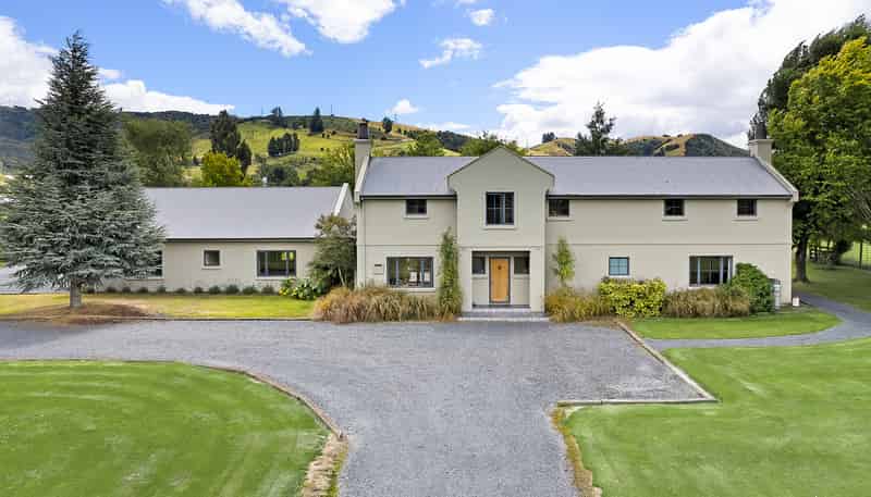 17 Wairongoa Road, North Taieri