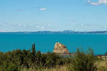 31 Beauvoir Avenue, Matakatia