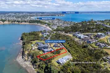 31 Beauvoir Avenue, Matakatia