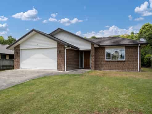 46 Alpers Ridge, Leamington