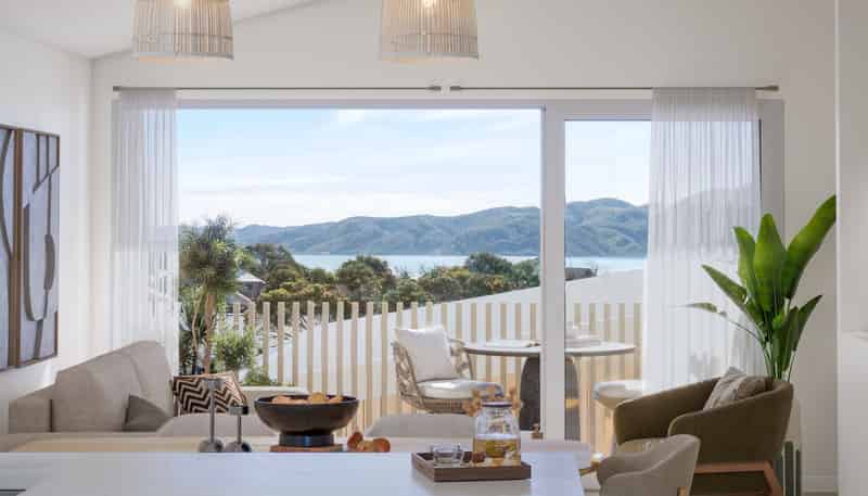 25 Ocean Road, PARAPARAUMU BEACH