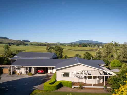 3257 State Highway 23, Raglan