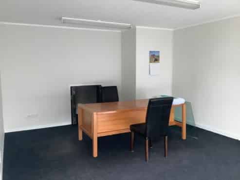Commercial unit - prime location