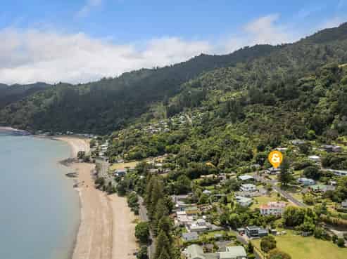 36 Patui Avenue, Thornton Bay