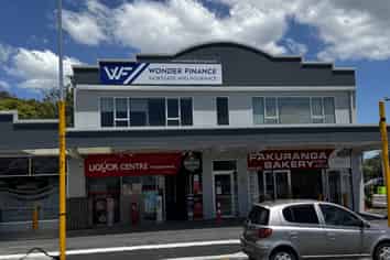 Tidy office in Pakuranga
