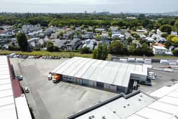 High-Quality Warehouse in Riccarton