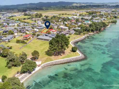 13 Aarts Place, One Tree Point