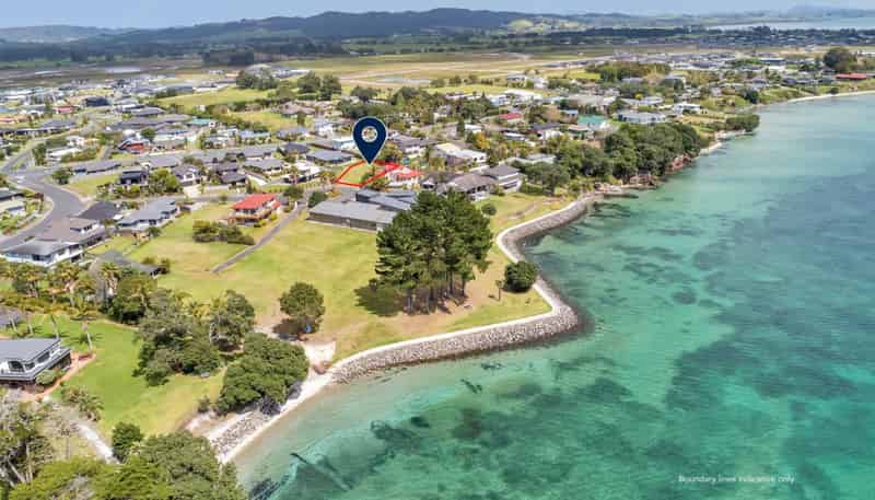 13 Aarts Place, One Tree Point