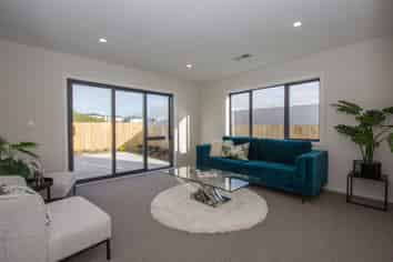 33 Farnworth Terrace, Churton Park