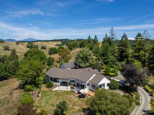 180 Malling Road, Redwood Valley