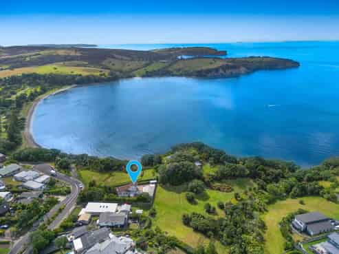 91 Shakespear Road, Army Bay