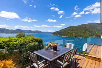 310 Port Underwood Road, Whatamango Bay