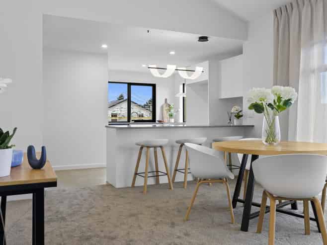 21 Saddleback Drive, Richmond Heights