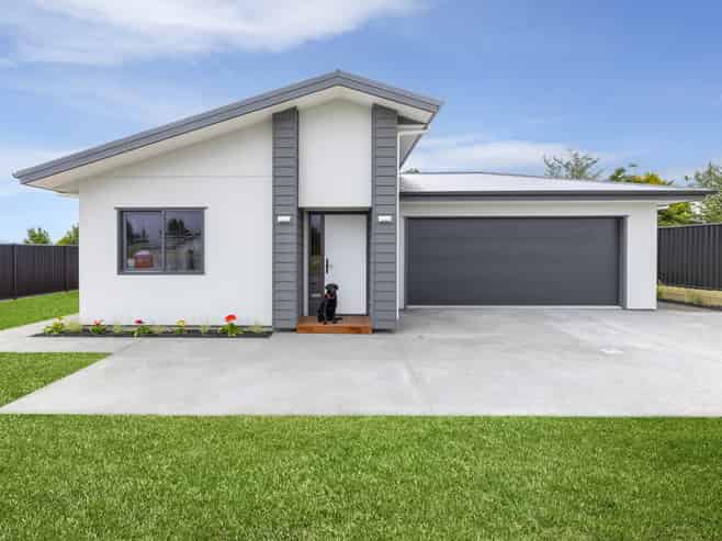 21 Saddleback Drive, Richmond Heights