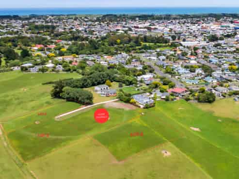 0n Douglas Street Sections, Hawera