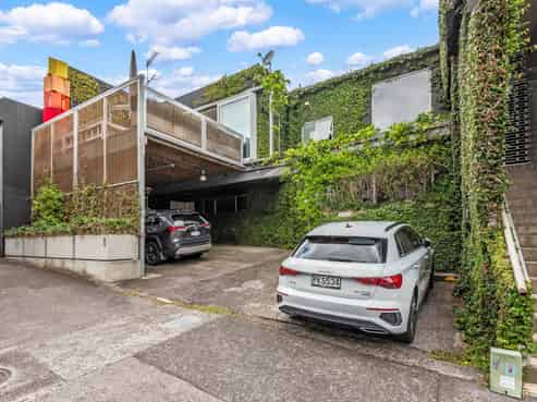 FREEHOLD IN GREY LYNN - WONDERFUL OPPORTUNITY
